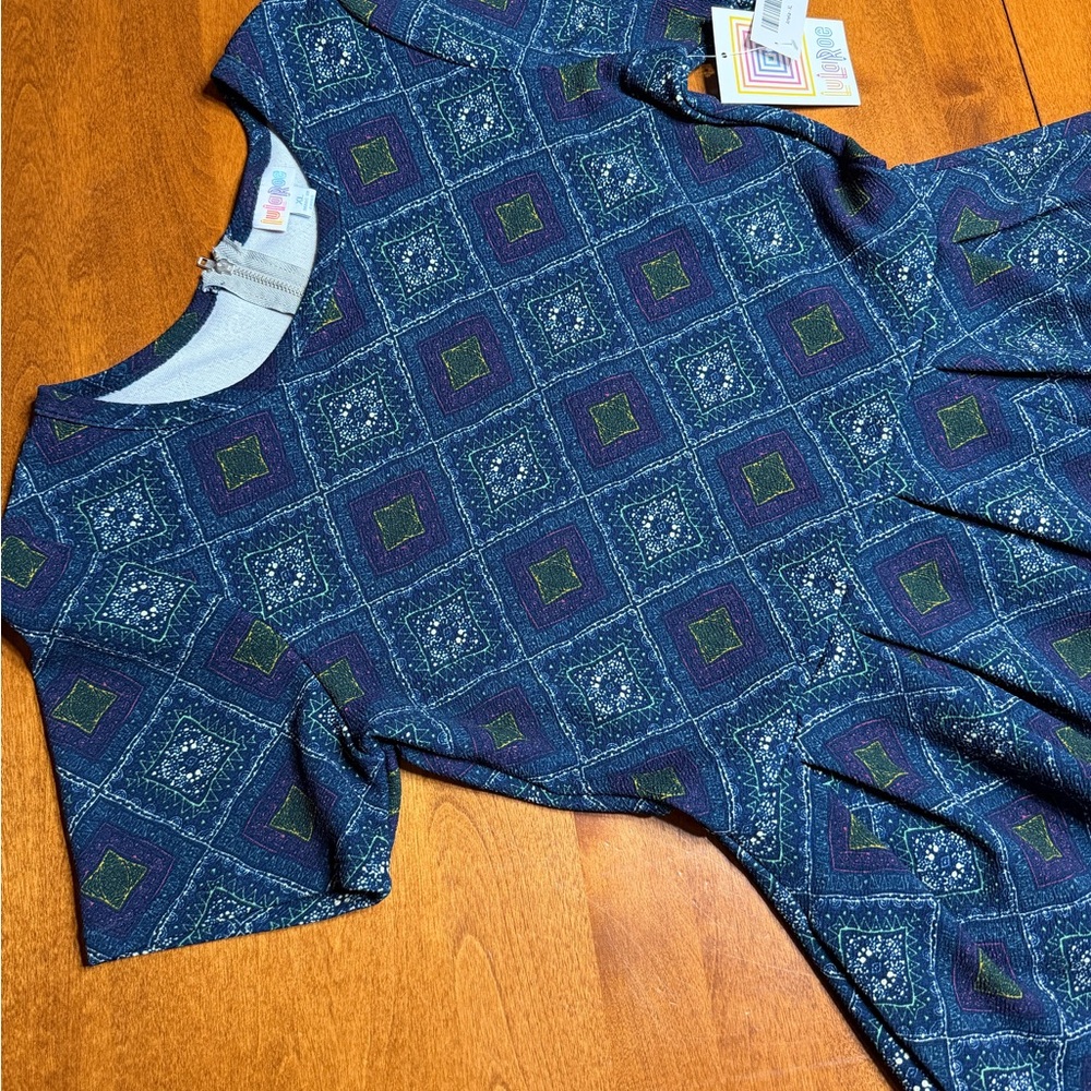 LuLaRoe Amelia XL Blue and Green Patterned Dress with Pockets